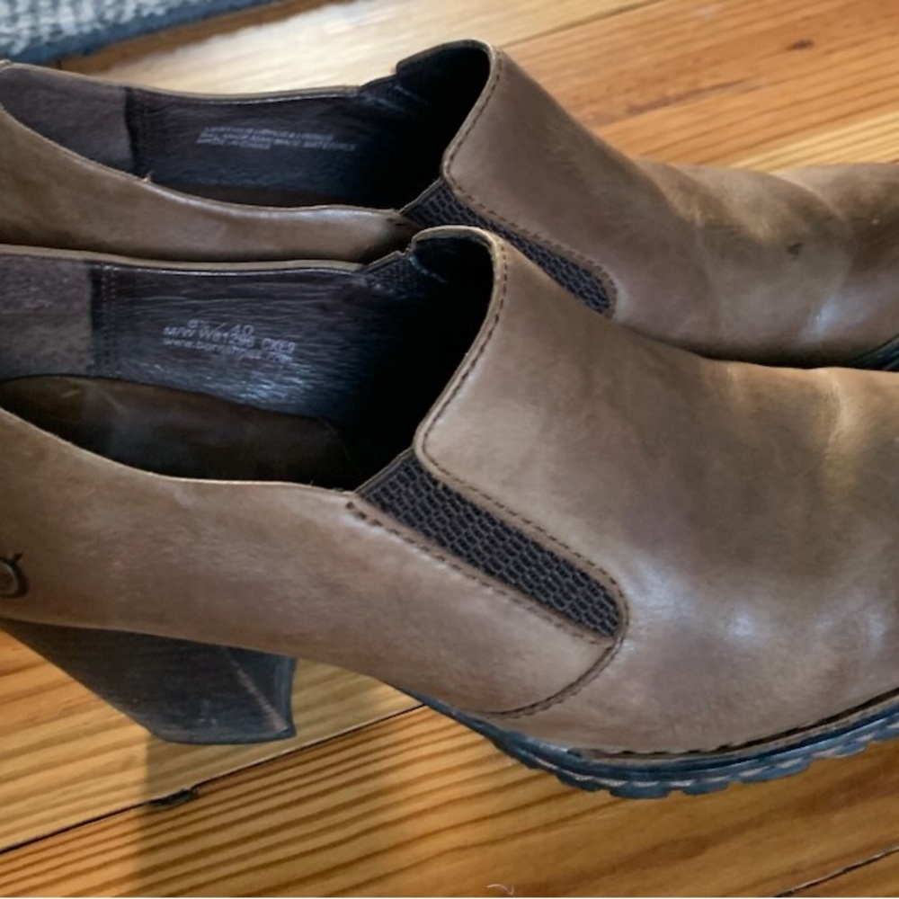 Women's BOC Born Concept Brown Slip On Comfort Sz 8.5